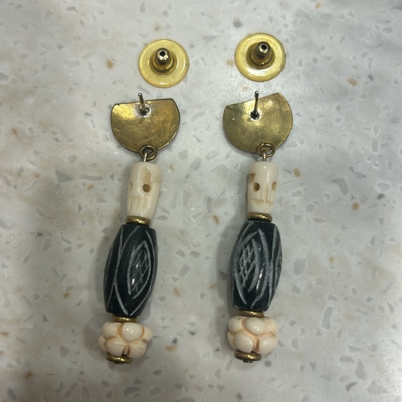 Earrings - Picture 4 of 4